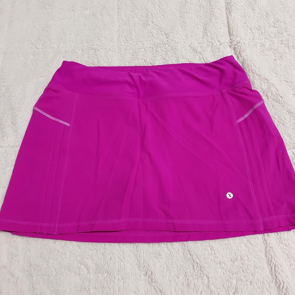 NWOT womens Xersion pink Skort, S